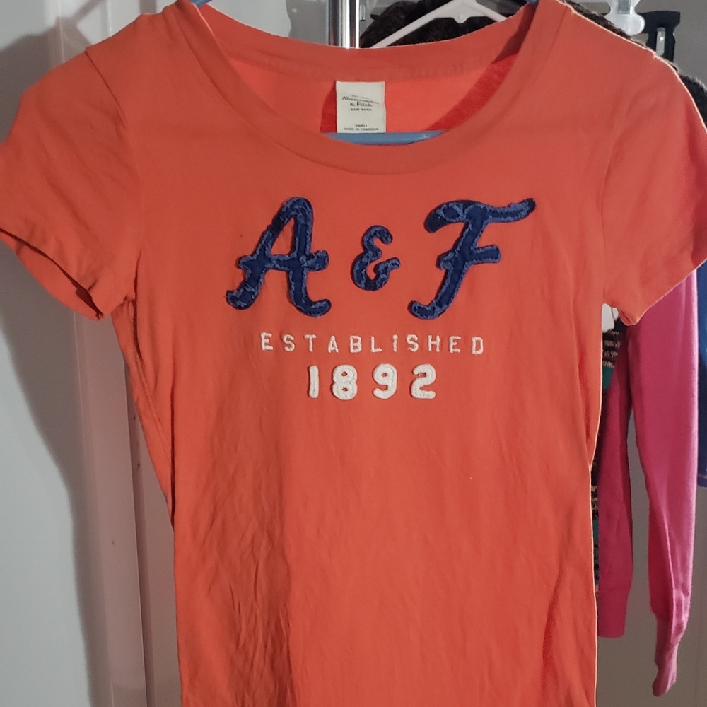 A&F shirt